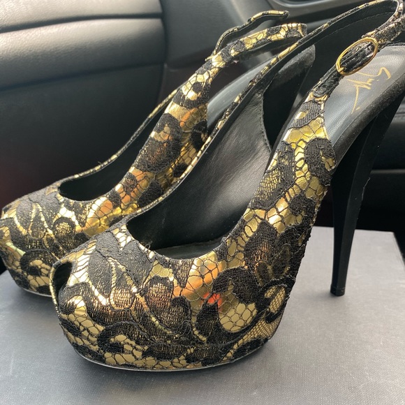 Brand New in box Giuseppe Zanotti size 39 - Picture 5 of 11